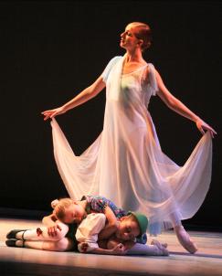Julie Schuler in Dream Ballet
